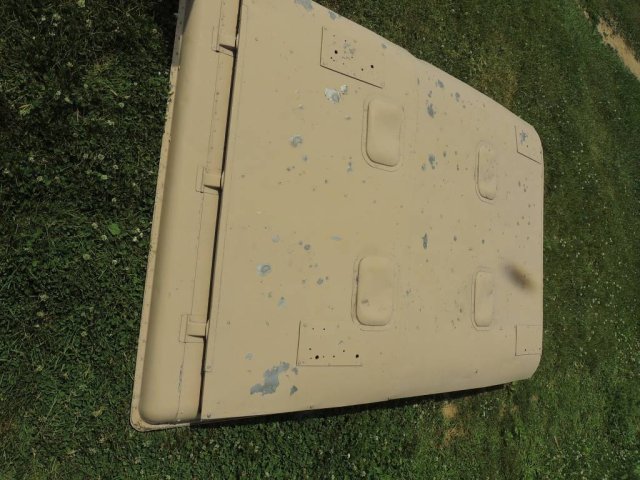 Le double toit tropical de Momovik 